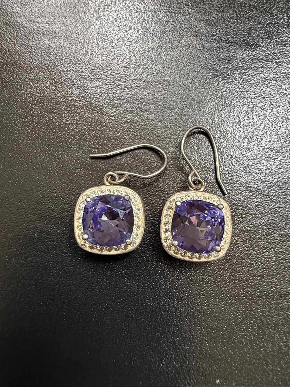 Fashion Earrings w/ Purple Stone